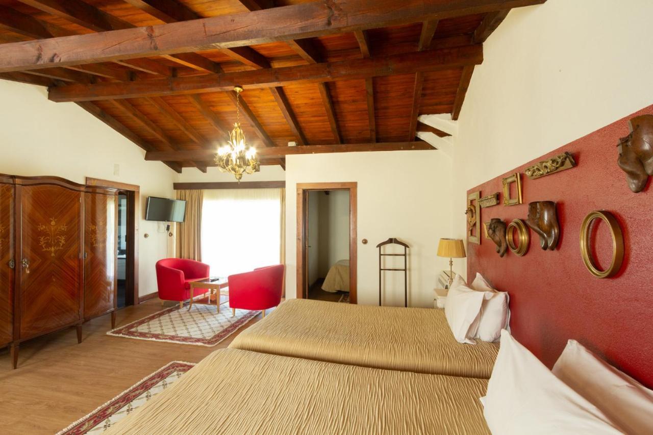 Gasthuis Quintal De Alem Do Ribeiro-turismo Rural 3*