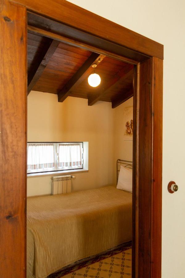 Quintal De Alem Do Ribeiro-turismo Rural Gasthuis 3*